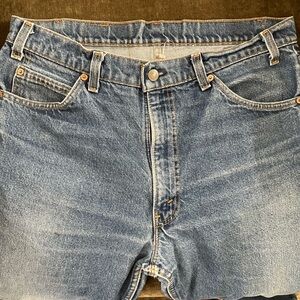 VINTAGE 1980's Levi 505's with Orange Tab W35 L31